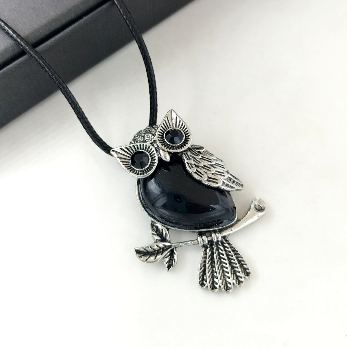 Aura Craft Healing Crystal Owl Nighttime Evil-Repelling and Blessing Pendant 2