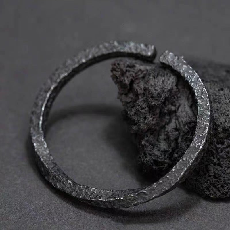 Aura Craft Möbius Ring Alloy Open Bracelet 1