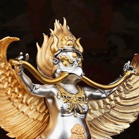 Aura Craft Tibetan Tantric Brass Golden Winged Dapeng Bird Guardian Buddha Amulet to Ward Off Evil and Peace Ornaments 4