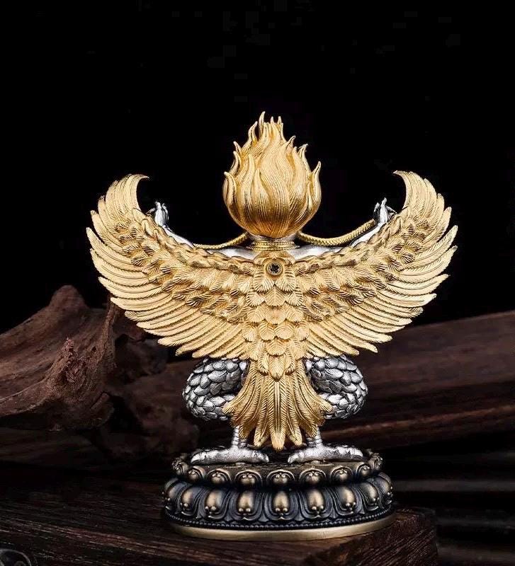 Aura Craft Tibetan Tantric Brass Golden Winged Dapeng Bird Guardian Buddha Amulet to Ward Off Evil and Peace Ornaments 3